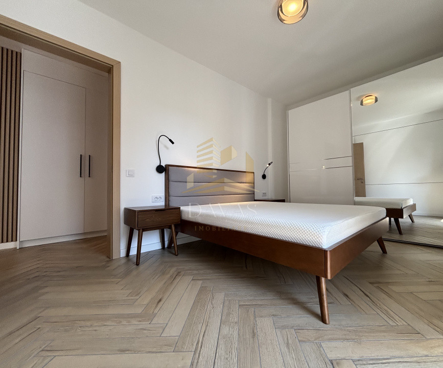 Apartament de 2 camere semidecomandat | Str. Bucuresti 
