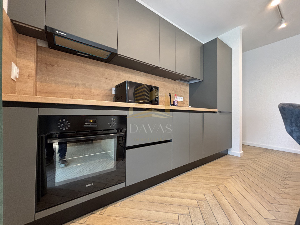 Apartament de 2 camere semidecomandat | Str. Bucuresti 