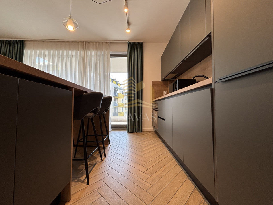 Apartament de 2 camere semidecomandat | Str. Bucuresti 
