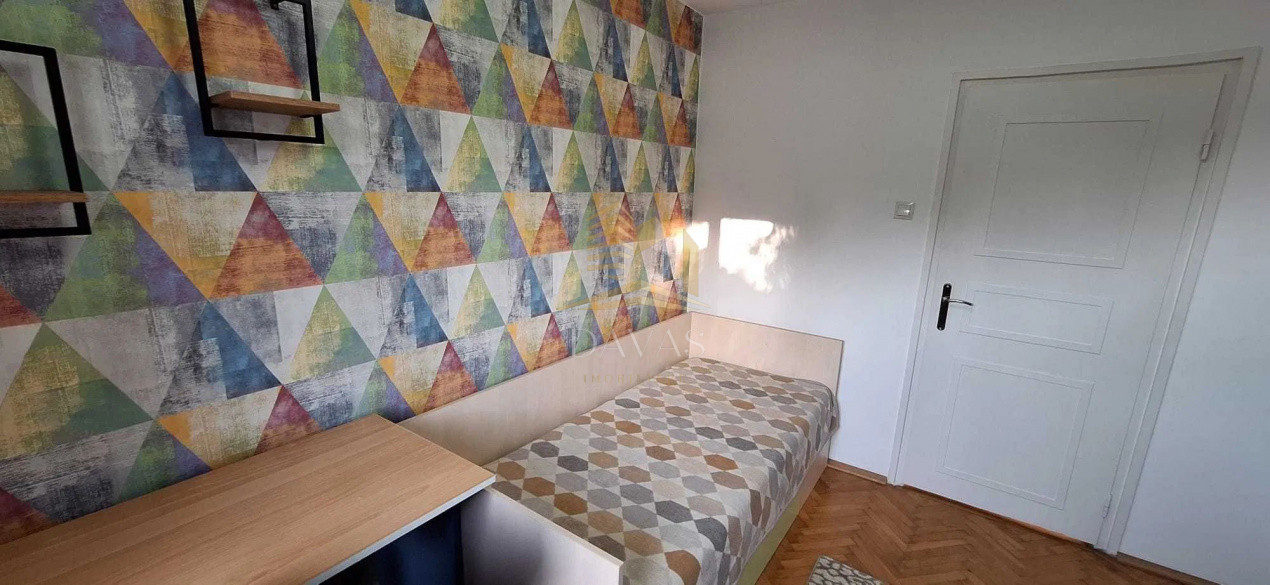 Apartament de 3 camere semidecomandat | Gheorgheni | C. Brâncuși 