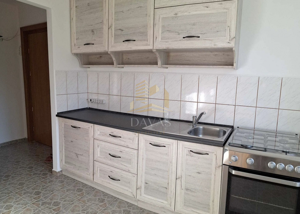 Apartament de 3 camere semidecomandat | Gheorgheni | C. Brâncuși 
