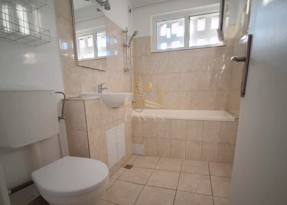 Apartament de 3 camere semidecomandat | Gheorgheni | C. Brâncuși 