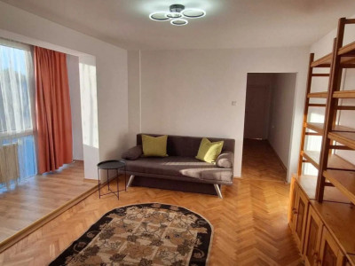 Apartament de 3 camere semidecomandat | Gheorgheni | C. Brâncuși 