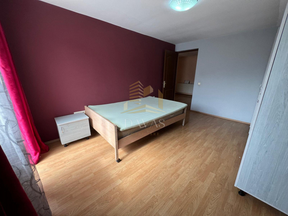 Casa cu 4 camere |  Dambul Rotund | Autogara 