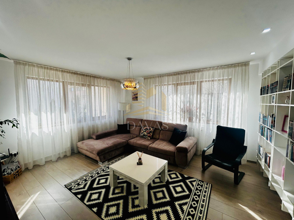 Casa tip duplex 5 camere de inchiriat | Floresti | Teren liber 210mp