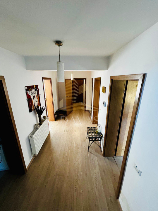 Casa tip duplex 5 camere de inchiriat | Floresti | Teren liber 210mp