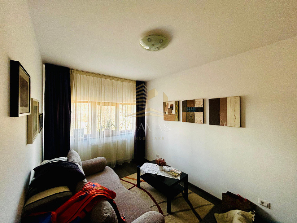 Casa tip duplex 5 camere de inchiriat | Floresti | Teren liber 210mp