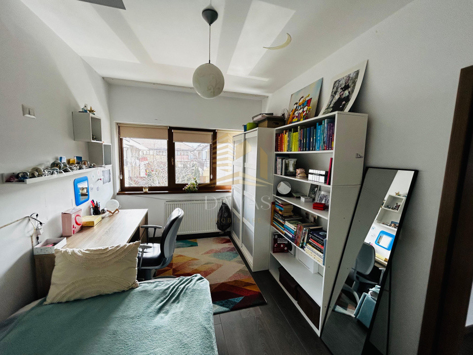 Casa tip duplex 5 camere de inchiriat | Floresti | Teren liber 210mp