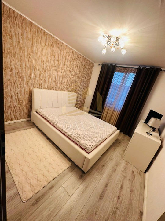 Casa tip duplex 4 camere de inchiriat | Floresti | Doua parcari