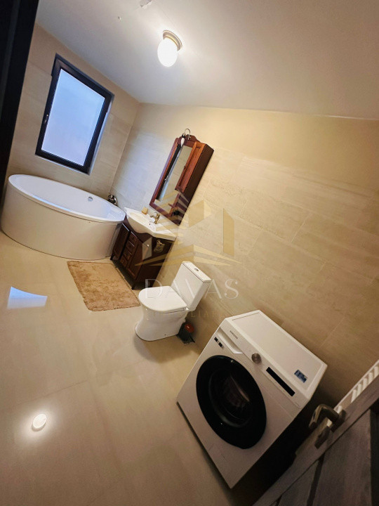 Casa tip duplex 4 camere de inchiriat | Floresti | Doua parcari