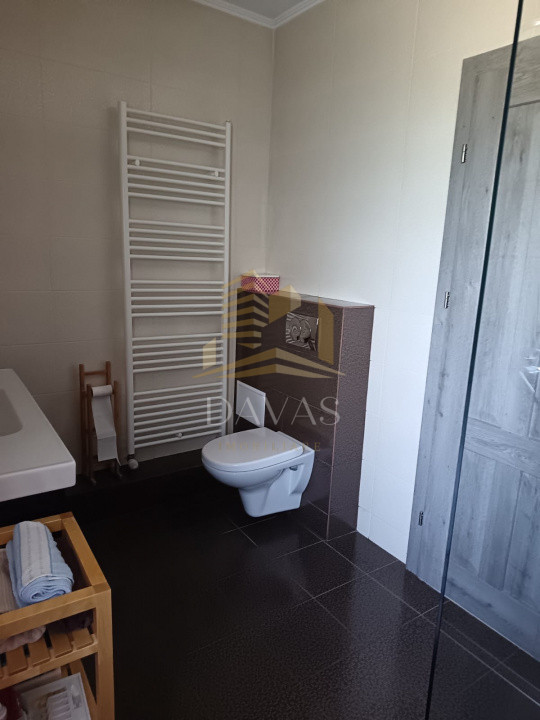 Casa tip duplex 4 camere de inchiriat | Floresti | Teren 400mp