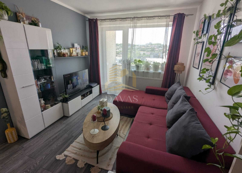 Apartament 2 camere de vanzare | Dambul Rotund | Semidecomandat