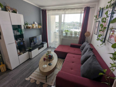 Apartament 2 camere de vanzare | Dambul Rotund | Semidecomandat