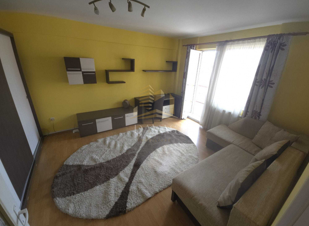 Apartament o camera de vanzare | Intre Lacuri | Parcare cu CF inclusa