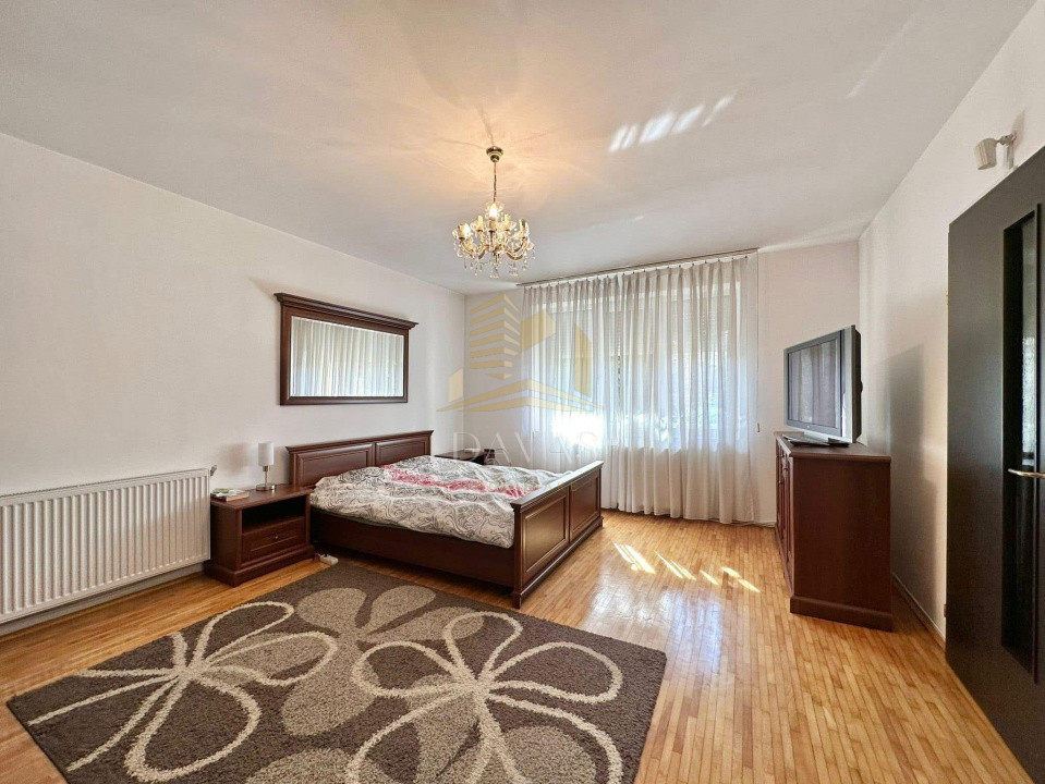 Apartament cu 3 camere | Piata Engels | zona linistita