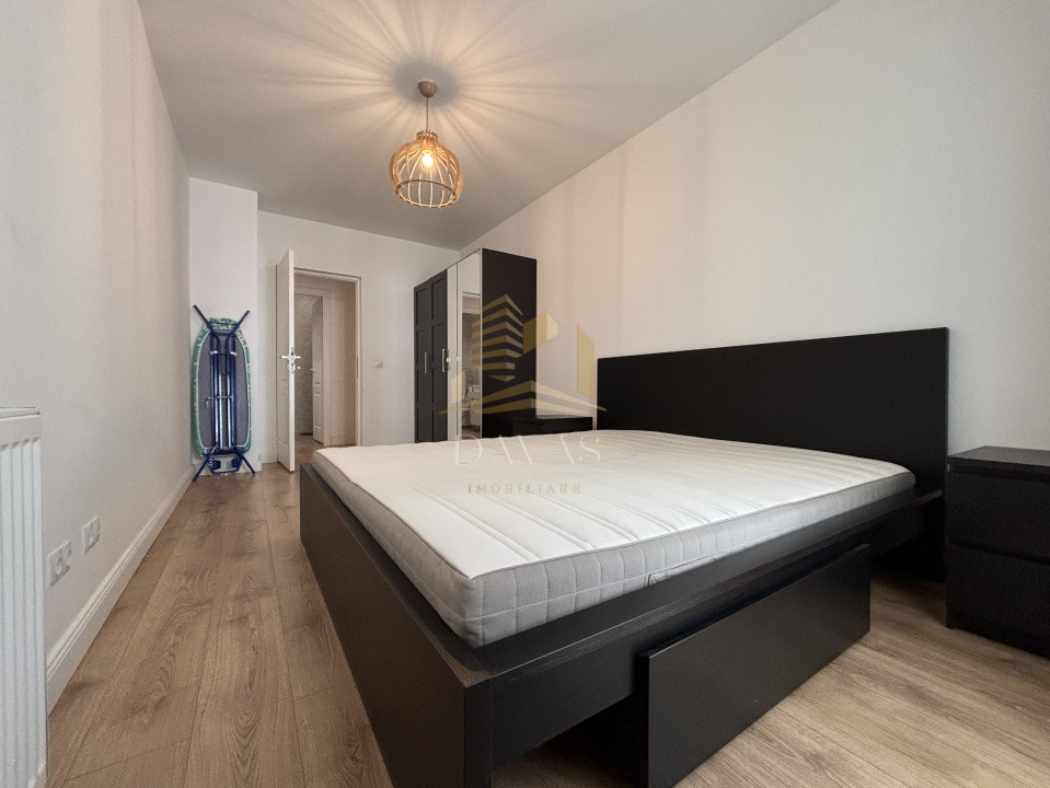 Apartament de 2 camere semidecomandat | parcare subterana | Europa 
