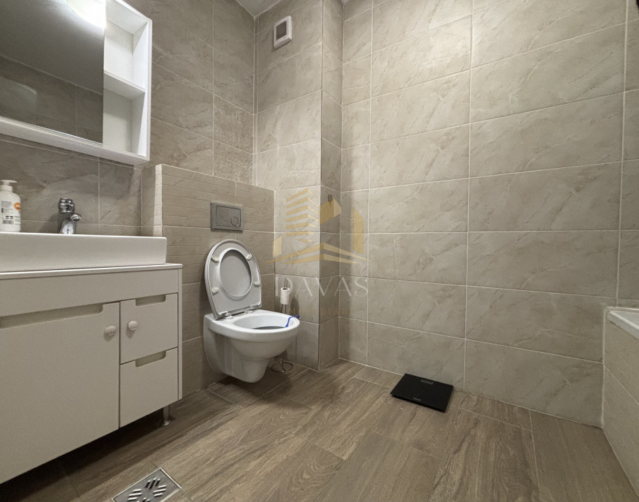 Apartament de 2 camere semidecomandat | parcare subterana | Europa 