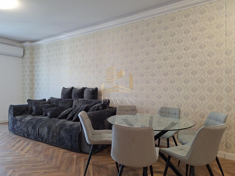 Apartament de 3 camere semidecomandat | Frunzișului | Vedere Panoramica