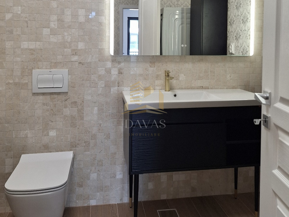 Apartament de 3 camere semidecomandat | Frunzișului | Vedere Panoramica