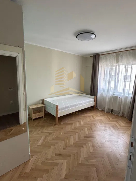 Apartament 3 camere decomandate | Gheorgheni | Interservisan | Loc de parcare