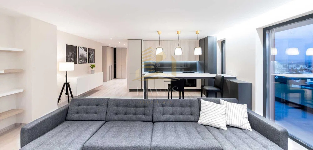 Apartament 3 camere lux de inchiriat | zona Andrei Muresanu | parcare subterana 
