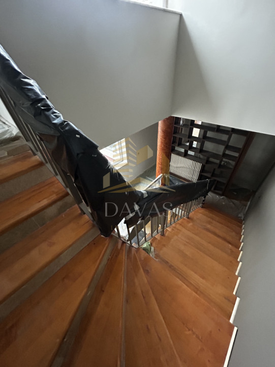 Casa insiruita 5 camere de inchiriat | Buna ziua | Garaj dublu