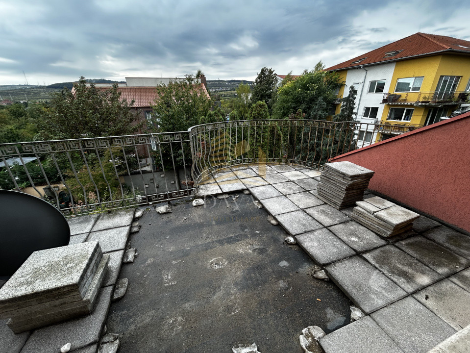 Casa insiruita 5 camere de inchiriat | Buna ziua | Garaj dublu