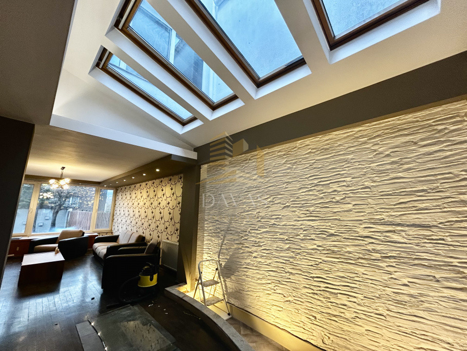 Casa insiruita 5 camere de inchiriat | Buna ziua | Garaj dublu