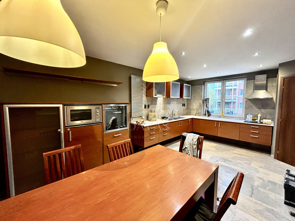 Casa insiruita 5 camere de inchiriat | Buna ziua | Garaj dublu