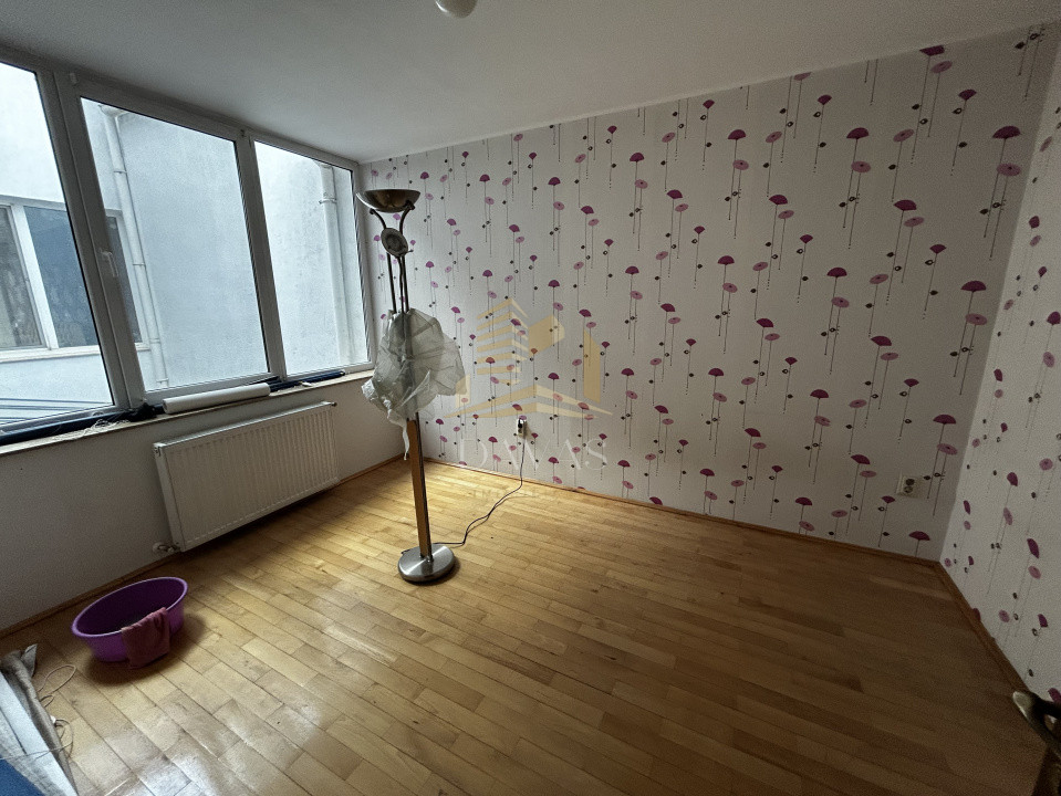 Casa insiruita 5 camere de inchiriat | Buna ziua | Garaj dublu