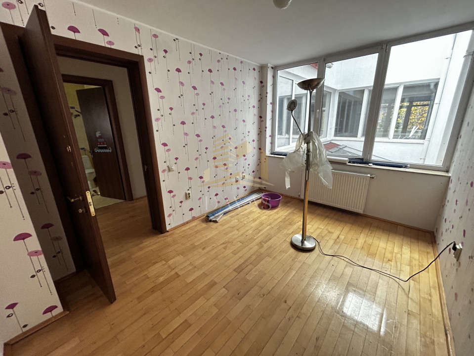 Casa insiruita 5 camere de inchiriat | Buna ziua | Garaj dublu