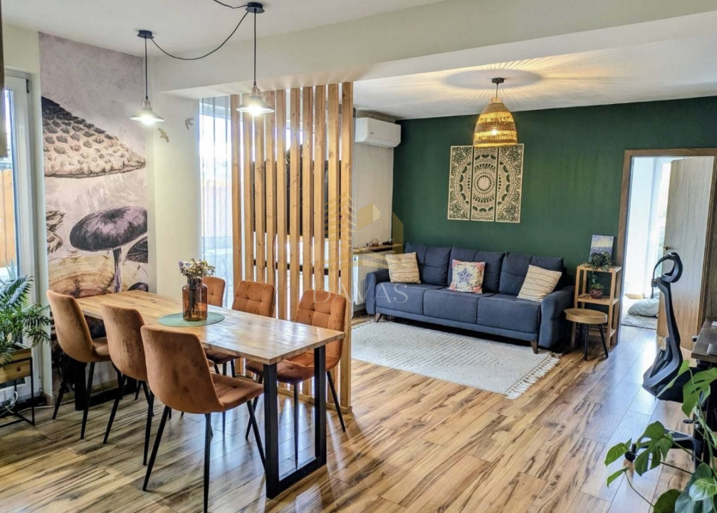 Apartament de 2 camere semidecomandat | str. Paris 