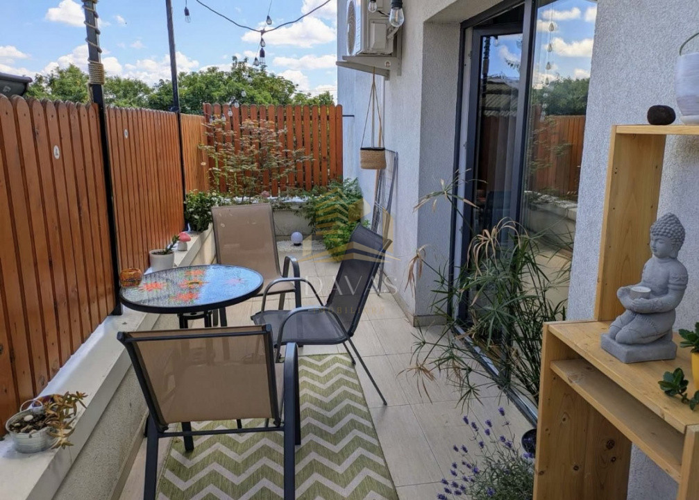 Apartament de 2 camere semidecomandat | str. Paris 