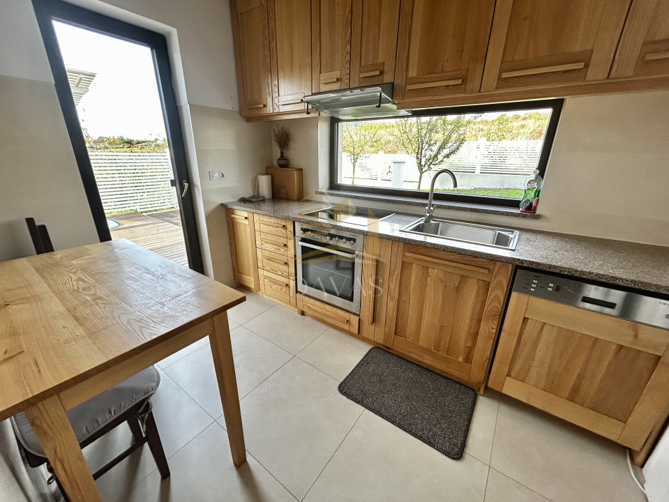 Casa tip duplex 5 camere de inchiriat  | Borhanci | 4 locuri de parcare
