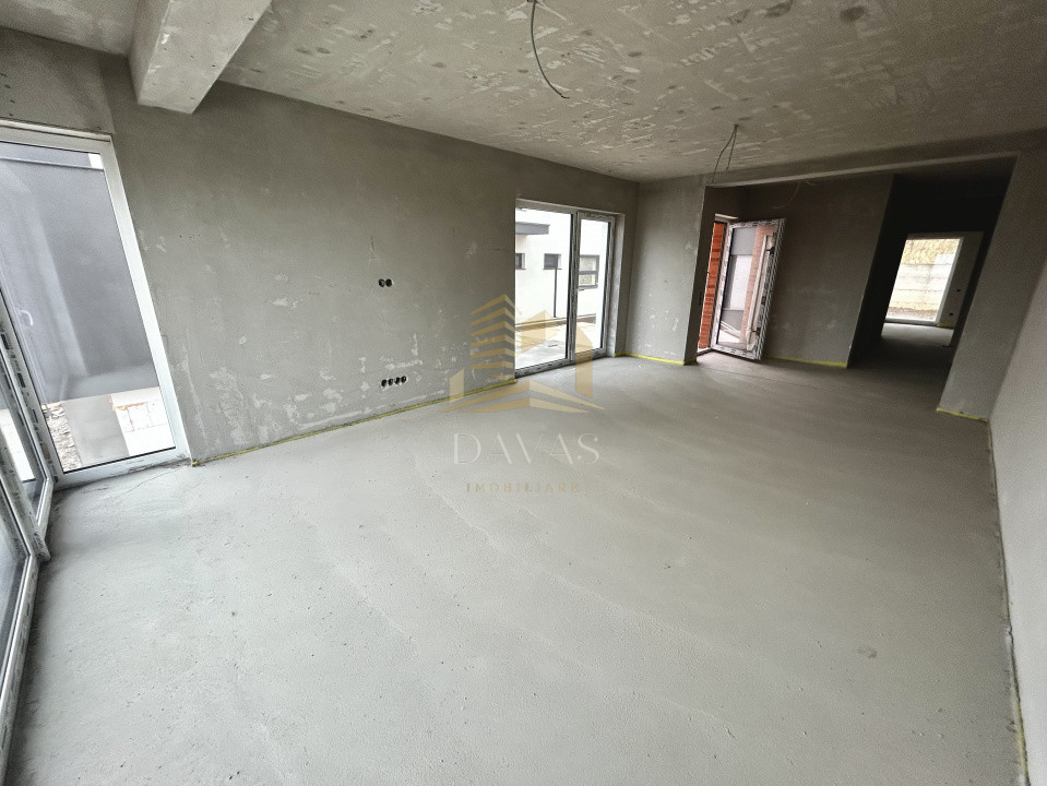 Casa tip duplex de vanzare | Voronet | Garaj Dublu | Vedere panoramica 