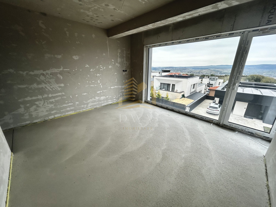 Casa tip duplex de vanzare | Voronet | Garaj Dublu | Vedere panoramica 