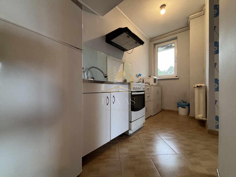 Apartament de 3 camere decomandat | Plopilor 