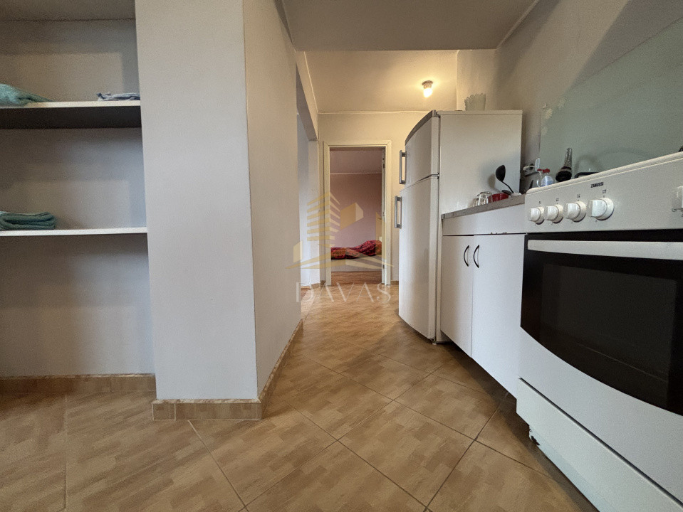 Apartament de 3 camere decomandat | Plopilor 