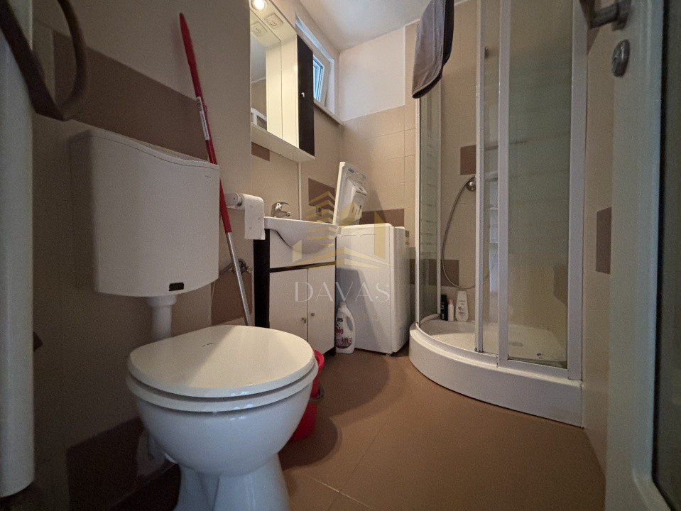 Apartament de 3 camere decomandat | Plopilor 