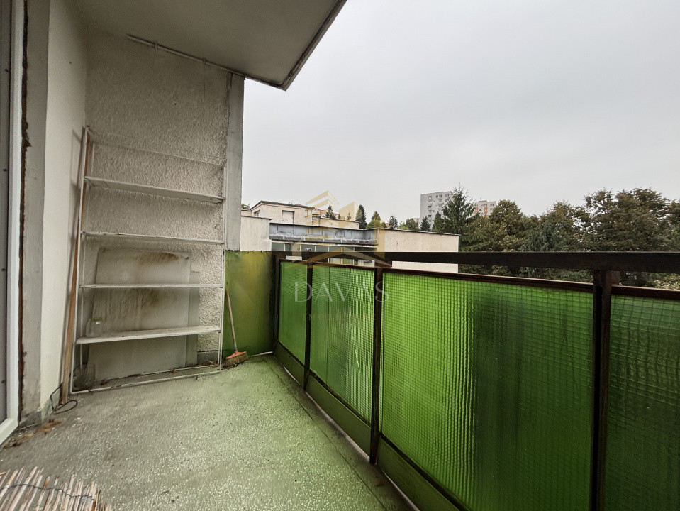 Apartament de 3 camere decomandat | Plopilor 