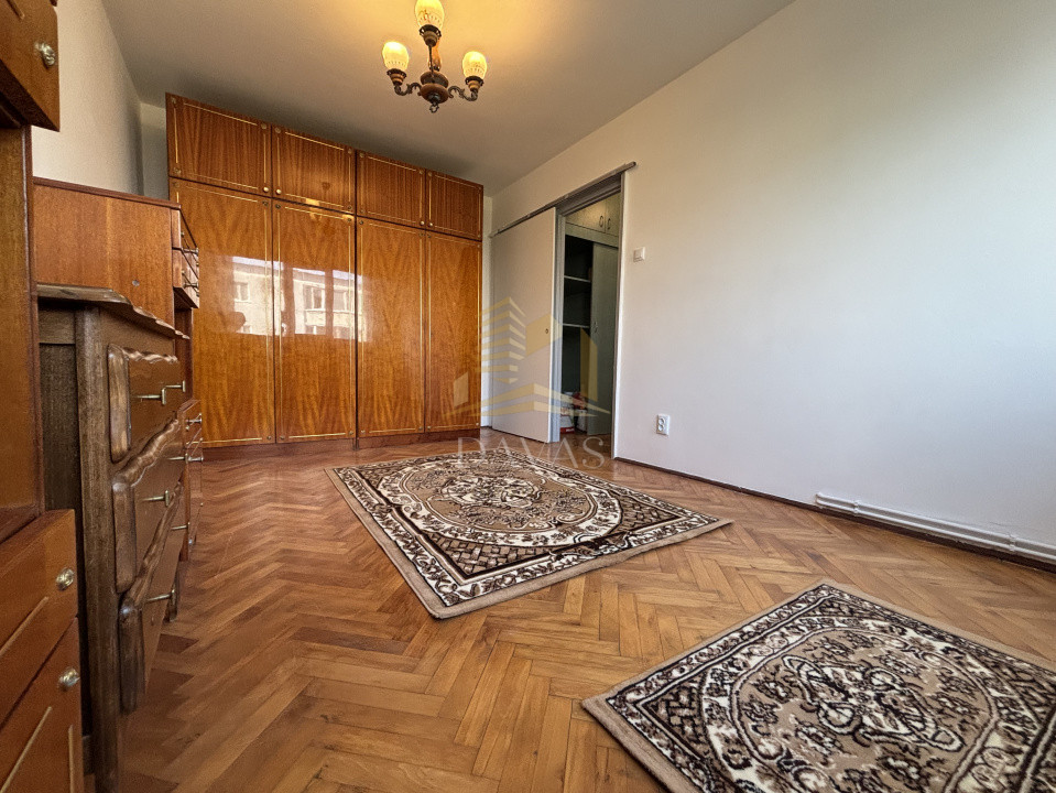 Apartament de 2 camere semidecomandat | Constantin Brâncuși 