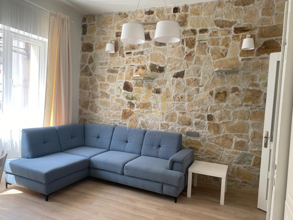 Apartament de 2 camere semidecomandat | Horea 
