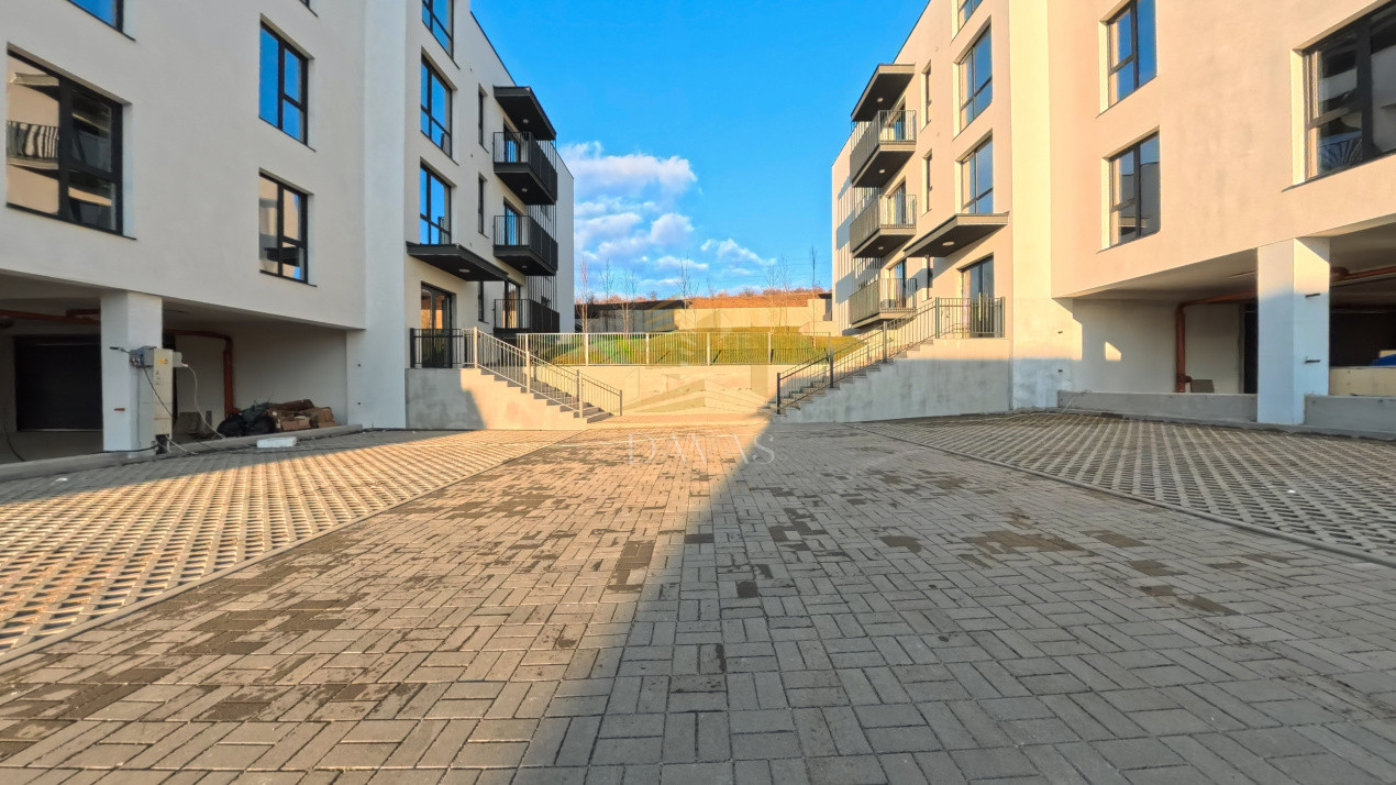 Apartament în bloc Nou de 3 camere - Parcare | Baciu 