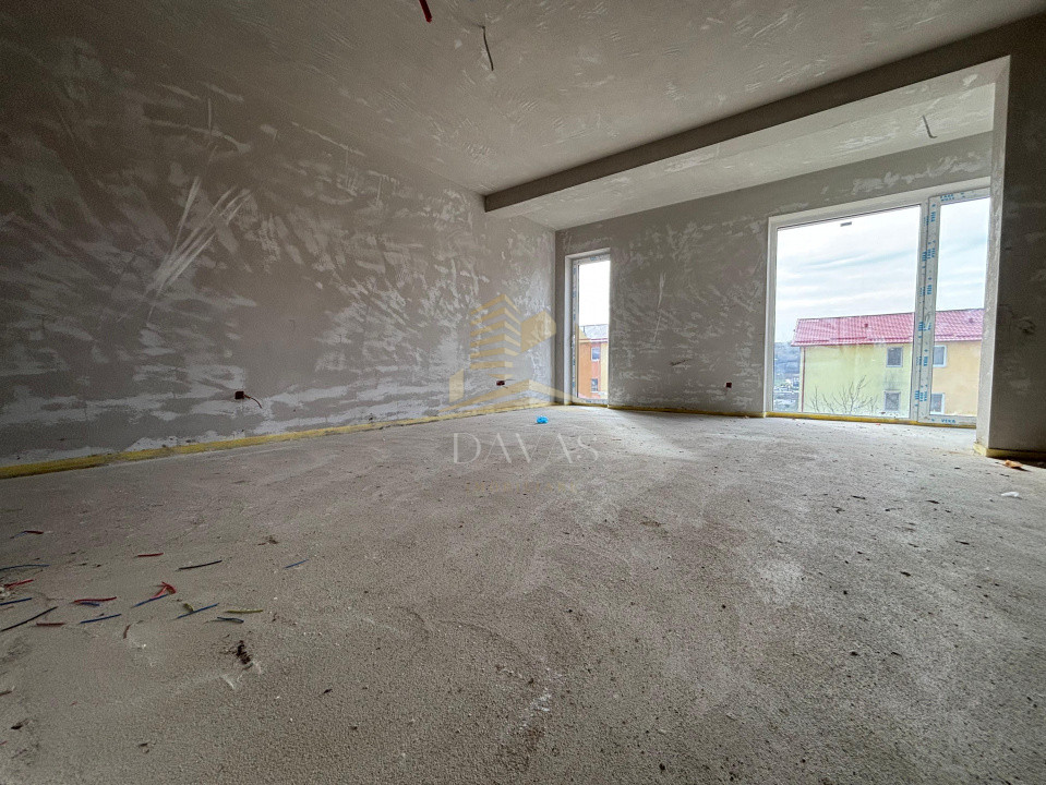 Apartament în bloc Nou de 3 camere - Parcare | Baciu 