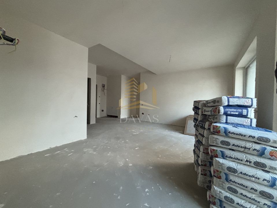 Apartament în bloc Nou de 3 camere - Parcare | Baciu 