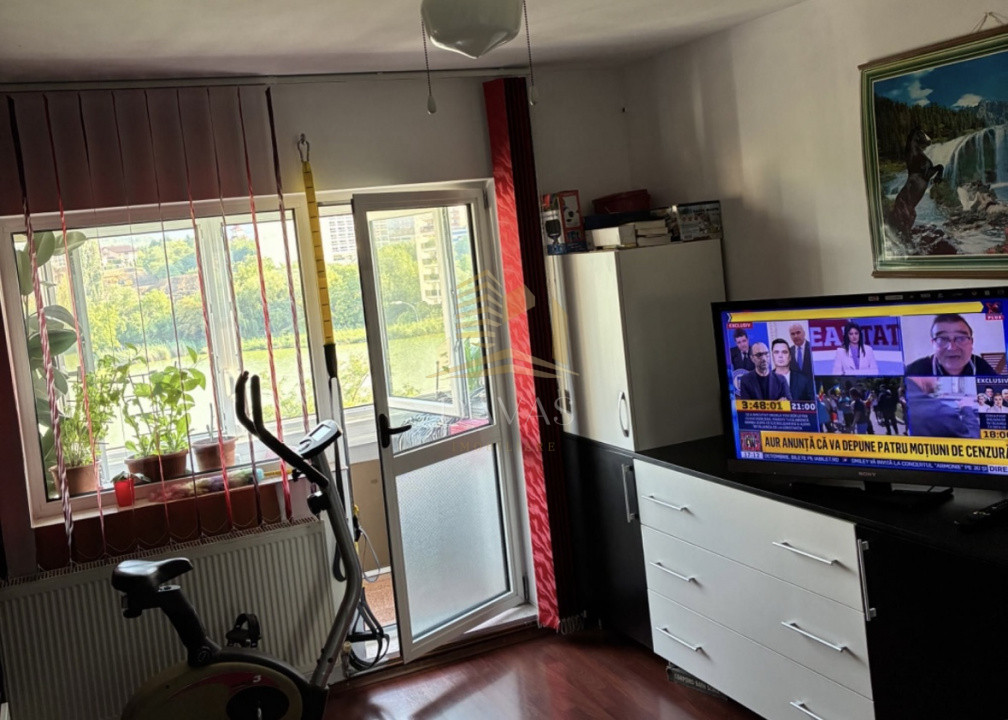 Apartament de 2 camere decomandate | Între Lacuri