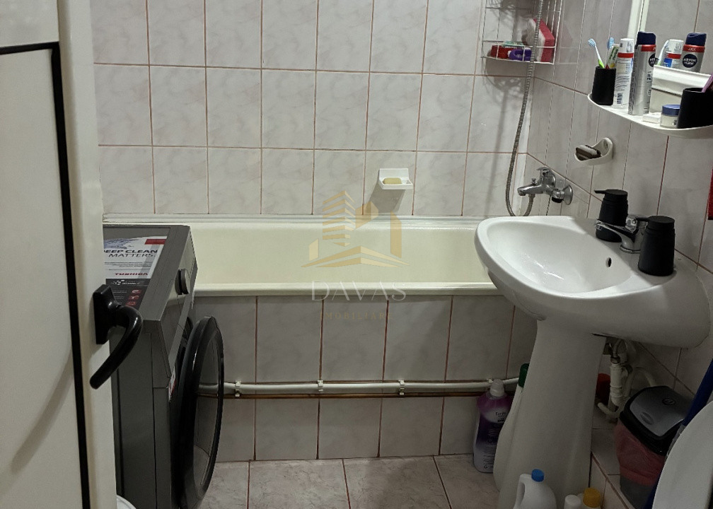 Apartament de 2 camere decomandate | Între Lacuri