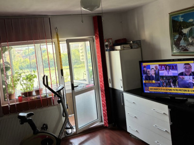 Apartament de 2 camere decomandate | Între Lacuri