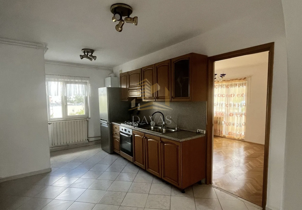 Apartament de 4 camere semidecomandat | Zorilor 