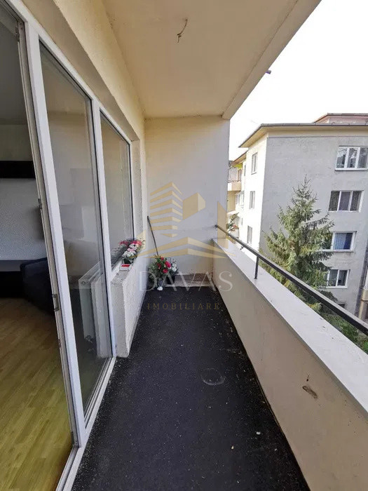 Apartament 3 camere decomandat + 2 parcări | Centru 